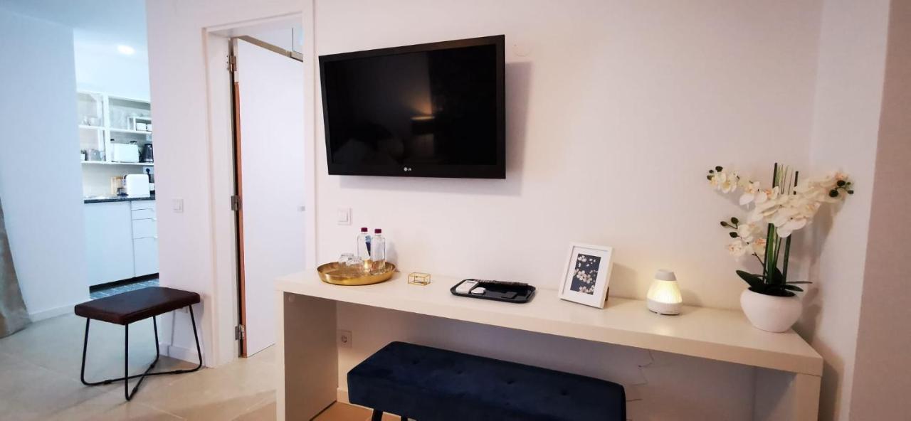 Quarto Duplo Com Kitchenette, Wc E Patio Privativo Apartment คอร์โฮโยส ภายนอก รูปภาพ